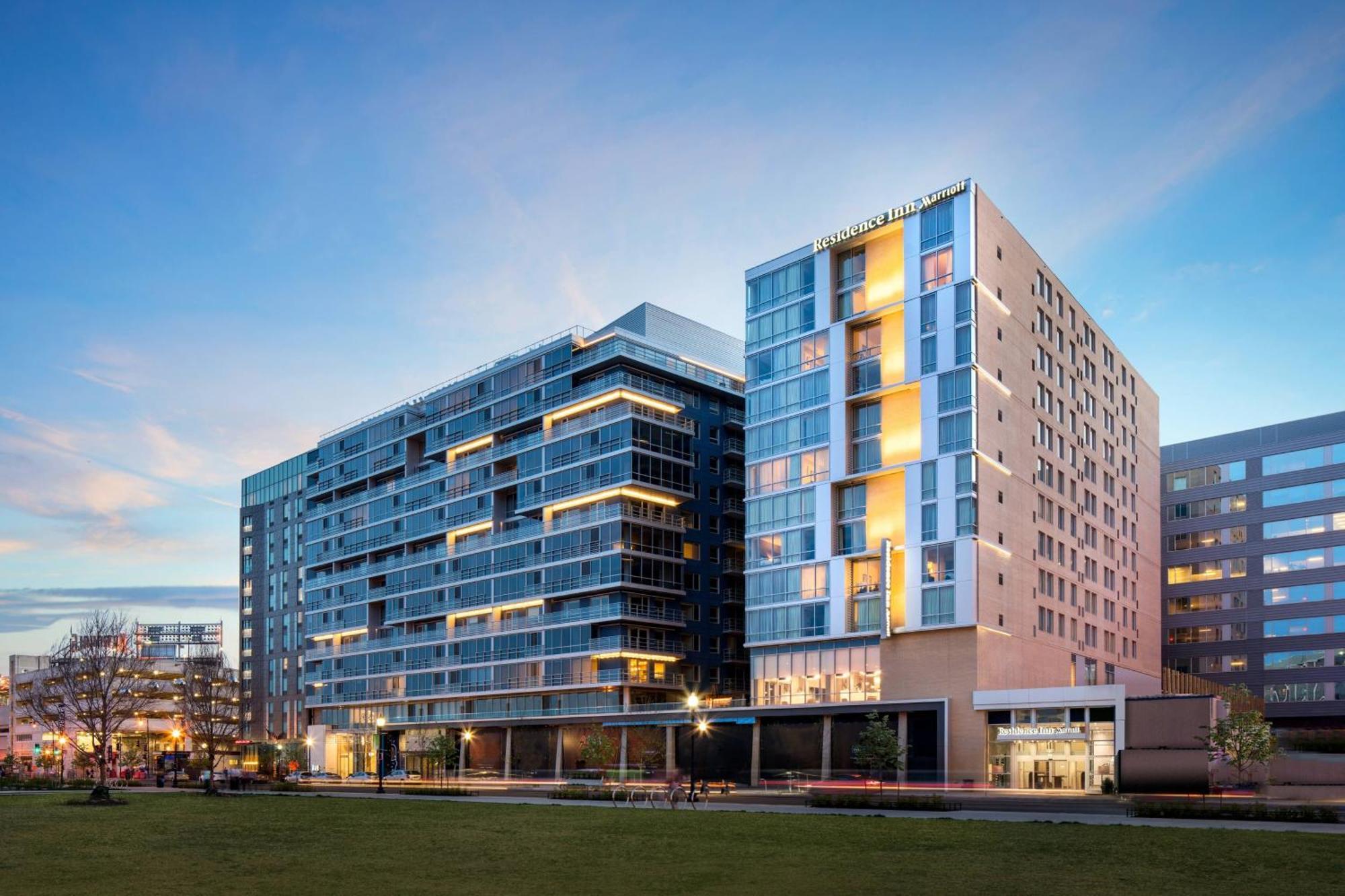 Residence Inn Washington Capitol Hill/Navy Yard Exterior foto